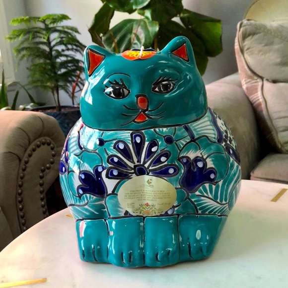 Hand Crafted Other - Talavera Fat Cat Planter